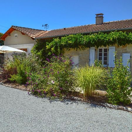 Grande Chambre D'Hote Les Chats-Pitres La Rochette (Charente) Exterior foto