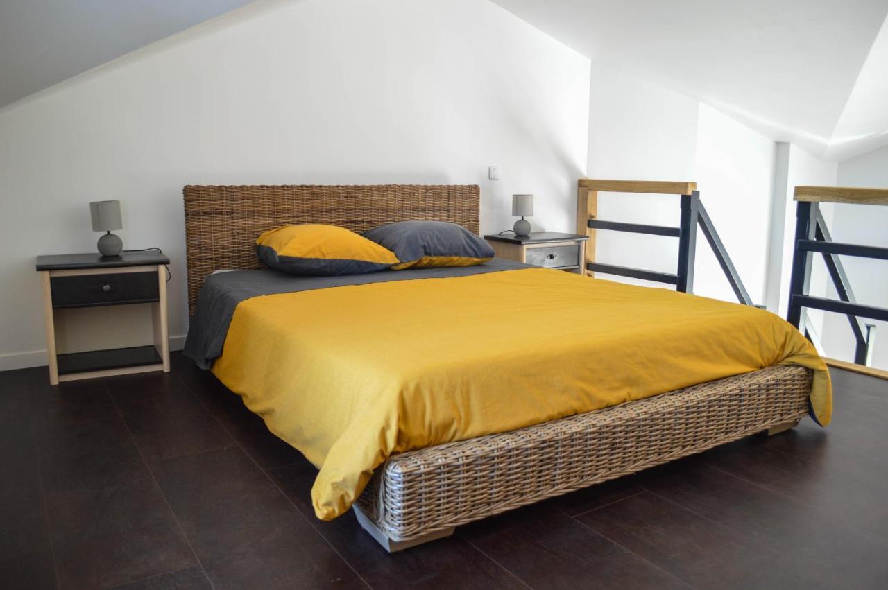 Grande Chambre D'Hote Les Chats-Pitres La Rochette (Charente) Exterior foto